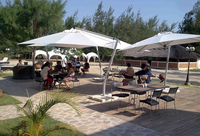 فندق Zalala Beach Lodge