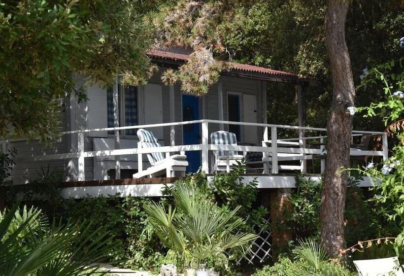 پانسیون Villa Borgo Duino