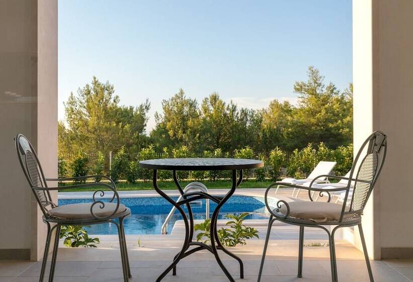 Family Villa Makarac Perfect Place To Get Away And Relax