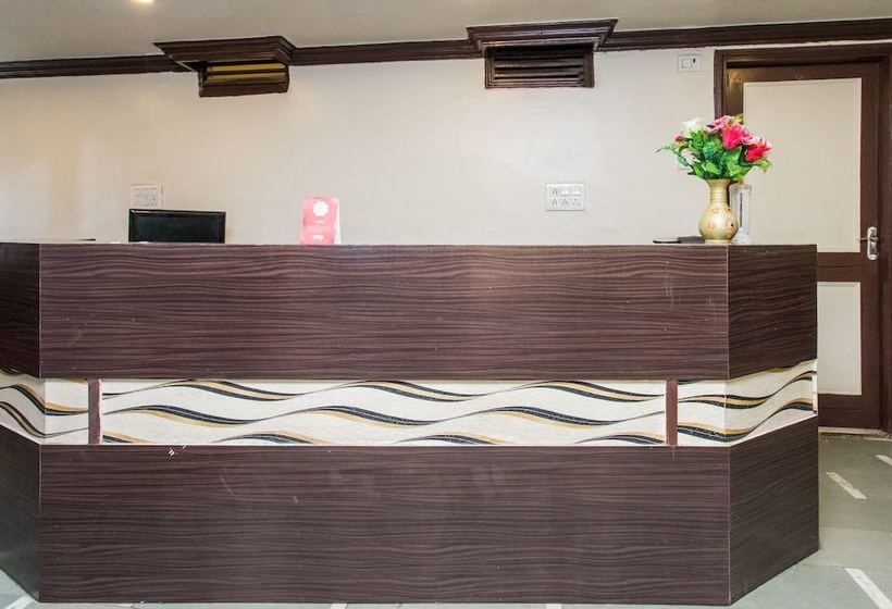 호텔 Gurukripa Inn By Oyo Rooms