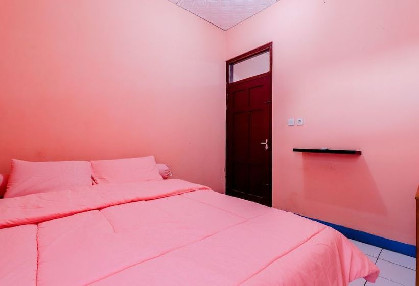 Отель Homestay Penginapan Anita