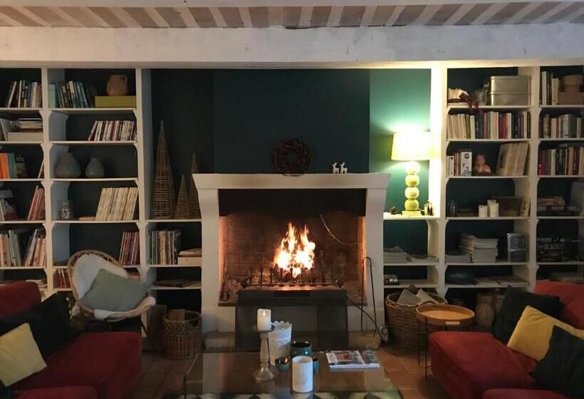 膳宿费 Les Aiguières En Provence