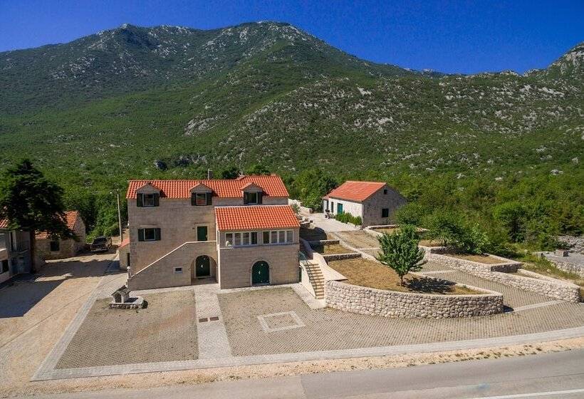 Villa Roglic
