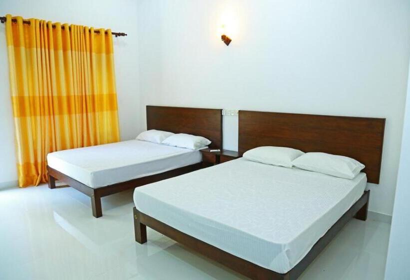 Отель Emerald Guest House