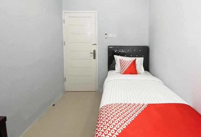 فندق Reddoorz Syariah Near Pantai Padang 2