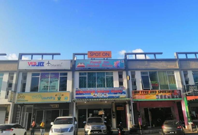 酒店 Spot On 89832 Famili Inn Ombak Rindu