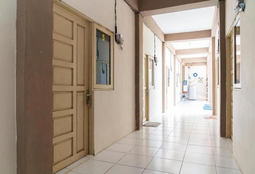 پانسیون Koolkost Female Syariah Near Uniska Banjarbaru