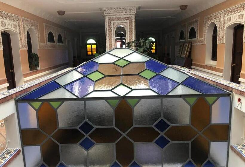 Riad Salt River