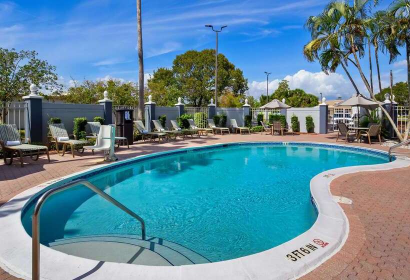 בית מלון כפרי Best Western Fort Myers Inn And Suites