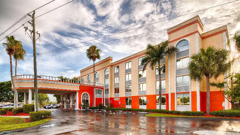 בית מלון כפרי Best Western Fort Myers Inn And Suites