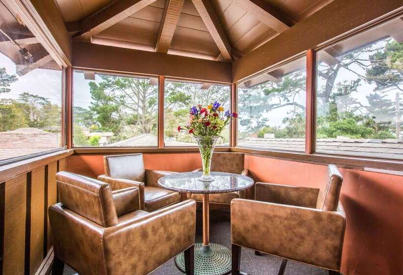 هتل Clarion  Collection Wilkie S Inn Pacific Grove  Monterey