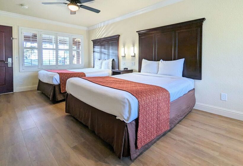 هتل Clarion  Collection Wilkie S Inn Pacific Grove  Monterey
