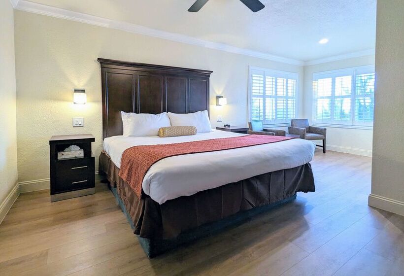 هتل Clarion  Collection Wilkie S Inn Pacific Grove  Monterey