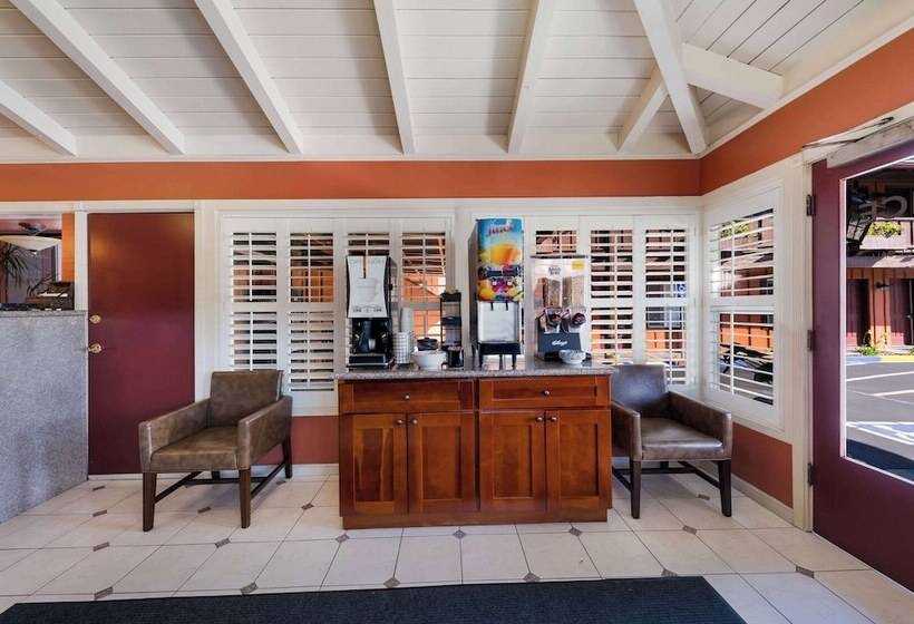 هتل Clarion  Collection Wilkie S Inn Pacific Grove  Monterey