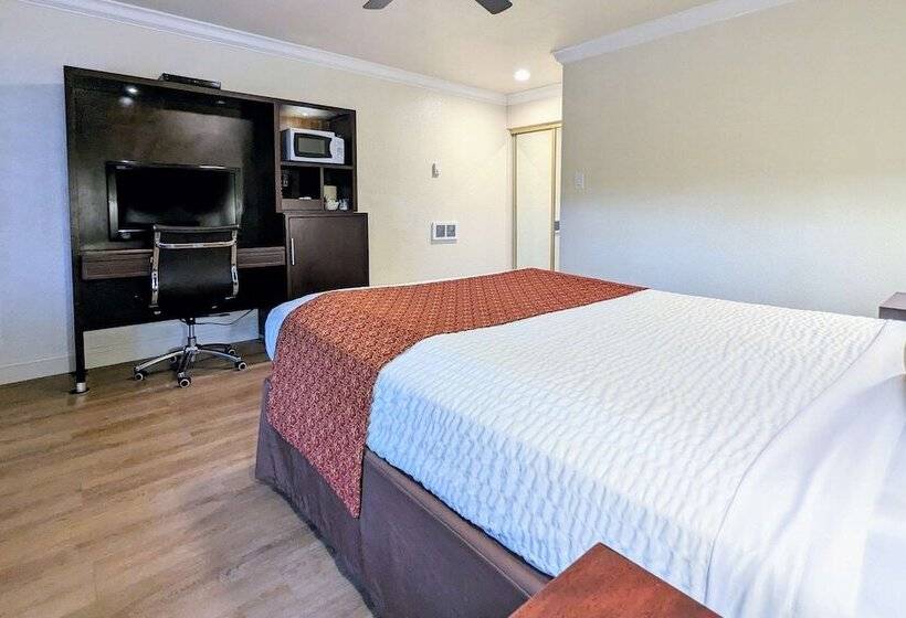 هتل Clarion  Collection Wilkie S Inn Pacific Grove  Monterey