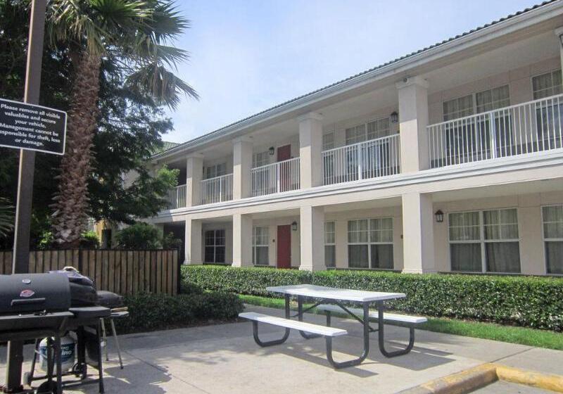 בית מלון כפרי Sonesta Simply Suites Stafford