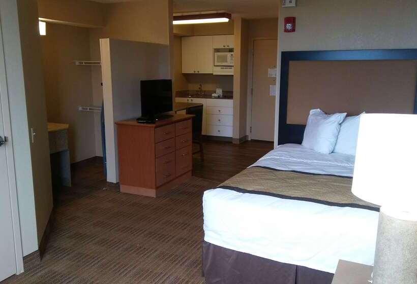 فندق Extended Stay America Suites  Kansas City  Overland Park  Metcalf Ave