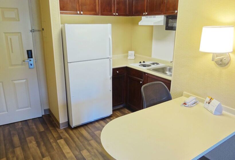 Отель Extended Stay America Suites  Orlando  Maitland  Summit Tower Blvd