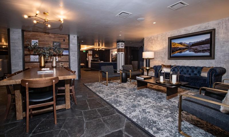 هتل Gravity Haus Vail