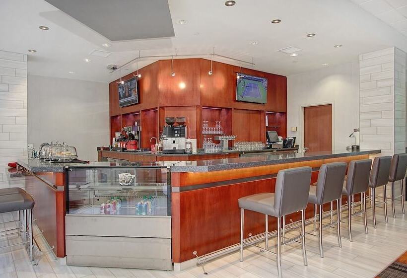 هتل Holiday Inn University Plaza Bowling Green, An Ihg