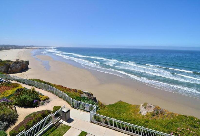 هتل Pismo Lighthouse Suites