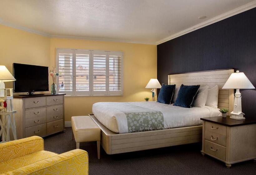 هتل Pismo Lighthouse Suites