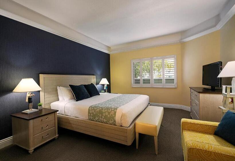 هتل Pismo Lighthouse Suites