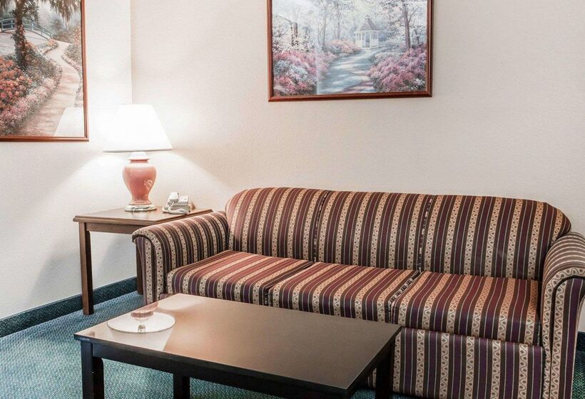 בית מלון כפרי Quality Inn Port Angeles  Near Olympic National Park