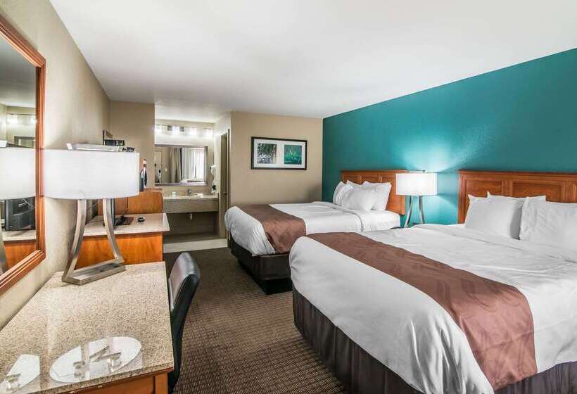 هتل Quality Inn & Suites Near White Sands National Park