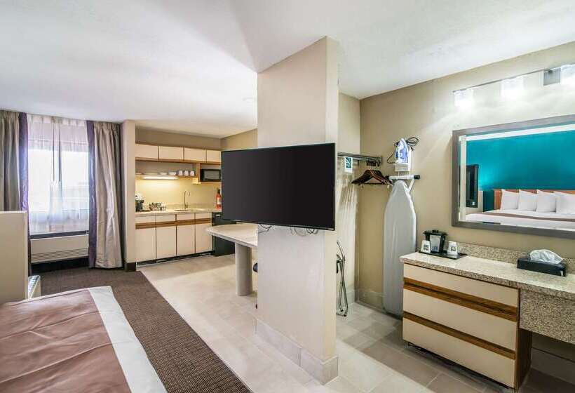 هتل Quality Inn & Suites Near White Sands National Park