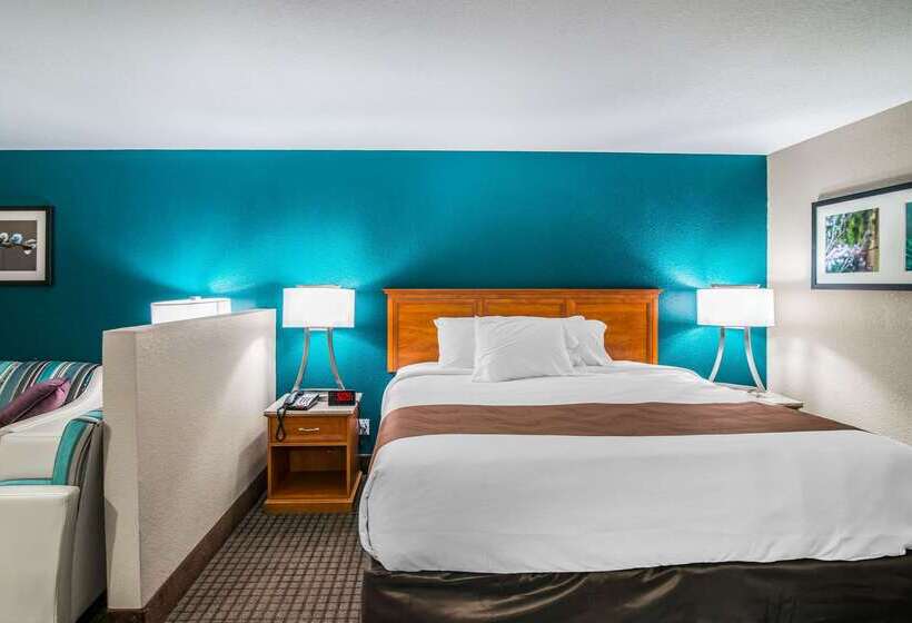 هتل Quality Inn & Suites Near White Sands National Park