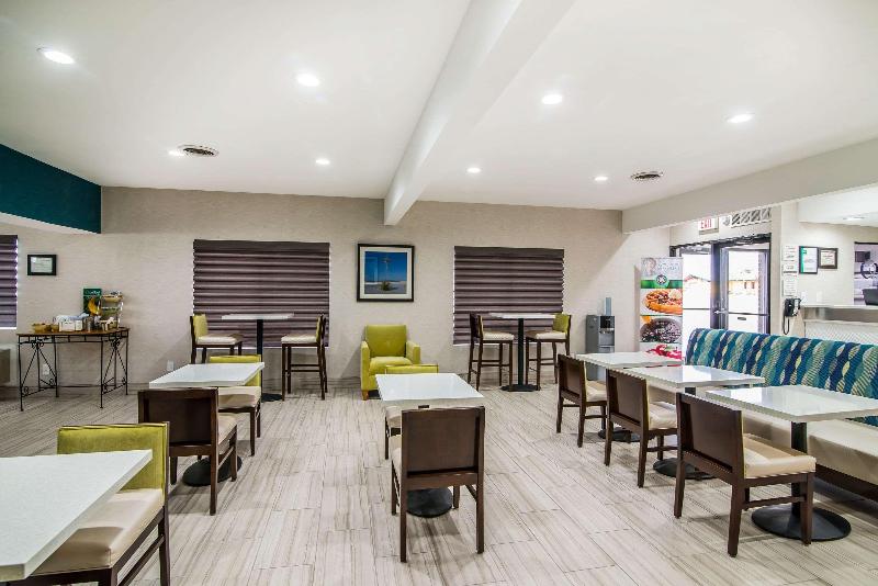 هتل Quality Inn & Suites Near White Sands National Park