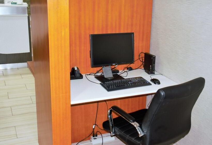 هتل Quality Inn & Suites Near White Sands National Park