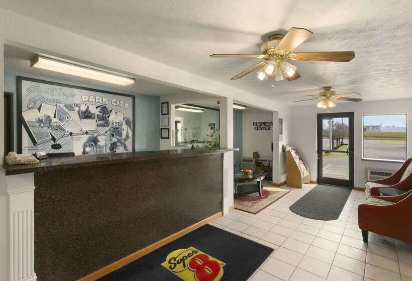 호텔 Super 8 By Wyndham Park City/north Wichita Area