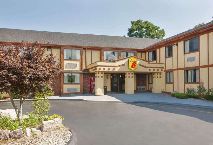 هتل Quality Inn