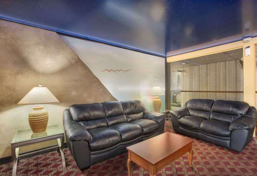 هتل Quality Inn