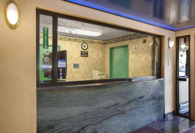 هتل Quality Inn