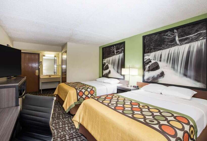 هتل Spark By Hilton Wichita East