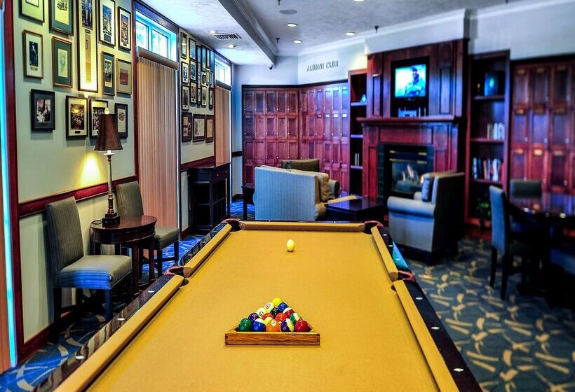 בית מלון כפרי Hilton Vacation Club Varsity Club South Bend, In
