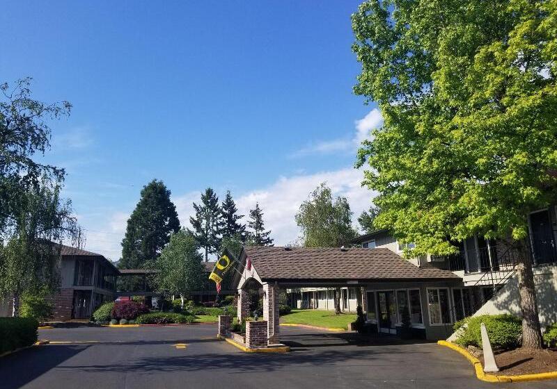 酒店 Village Inn