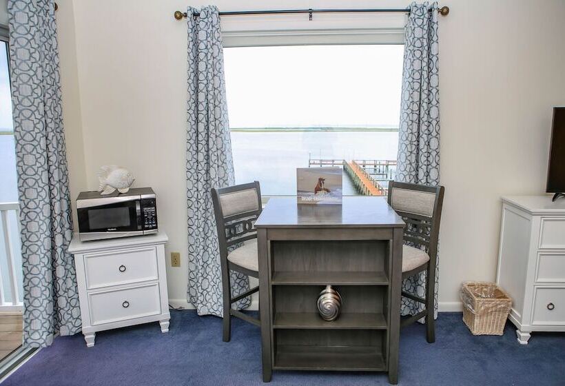 فندق Waterside Inn