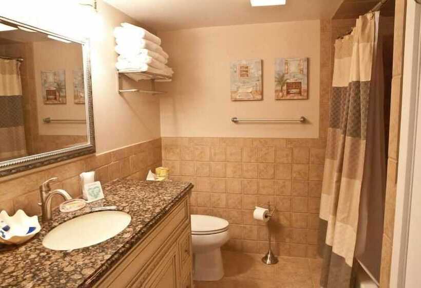 בית מלון כפרי Watson's Regency Suites