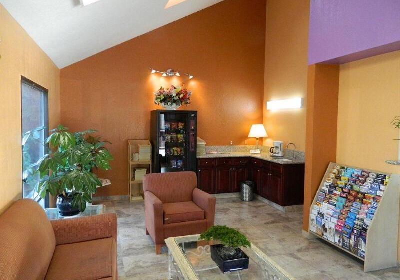 هتل Welcome Inn Corona
