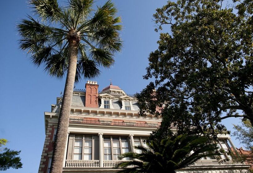 هتل Wentworth Mansion