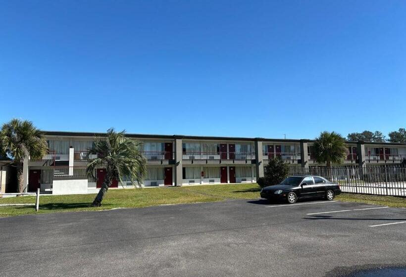 Отель Red Roof Inn Wildwood, Fl   The Villages