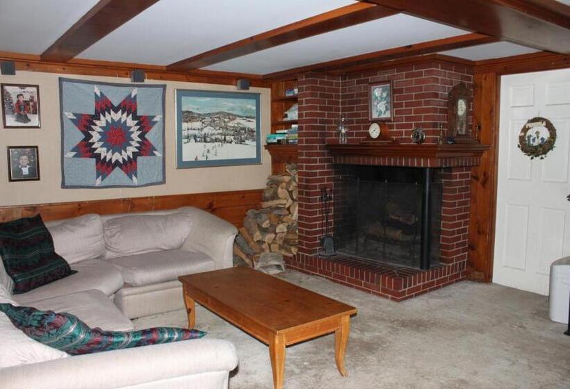 White Trellis Motel