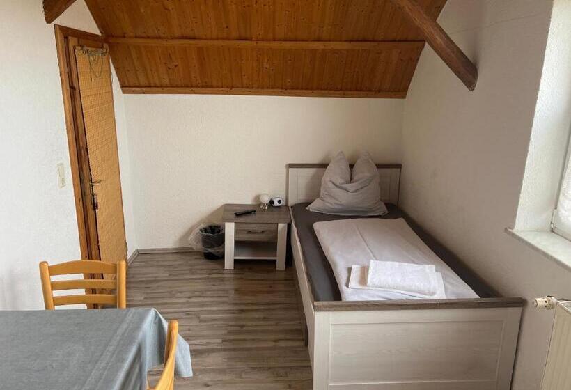 ベッドアンドブレックファースト Zimmervermietung Graupner