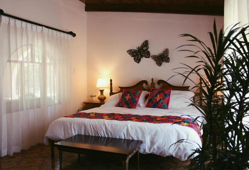 هتل Hacienda Escondida 10min To Airport