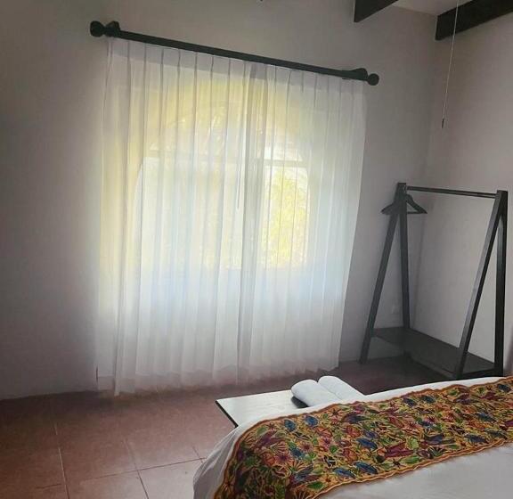 هتل Hacienda Escondida 10min To Airport
