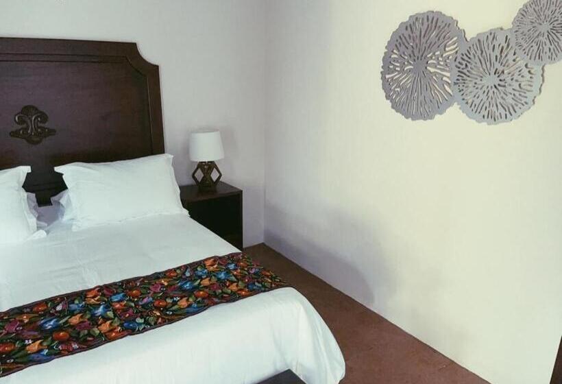 هتل Hacienda Escondida 10min To Airport